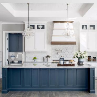 Traditional Kitchen Cabinets with Rustic Design