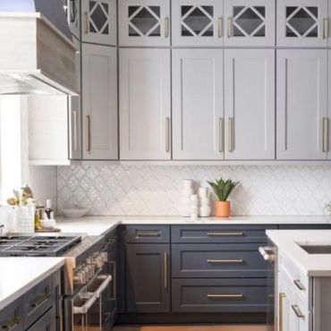 Grey two tone kitchen cabinets